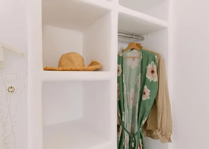 Apartman Victoria & *