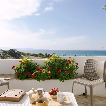 Victoria & * 米科利维亚