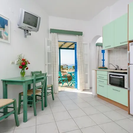 Victoria & Apartment *