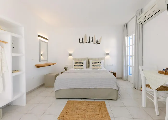 Victoria & Apartment